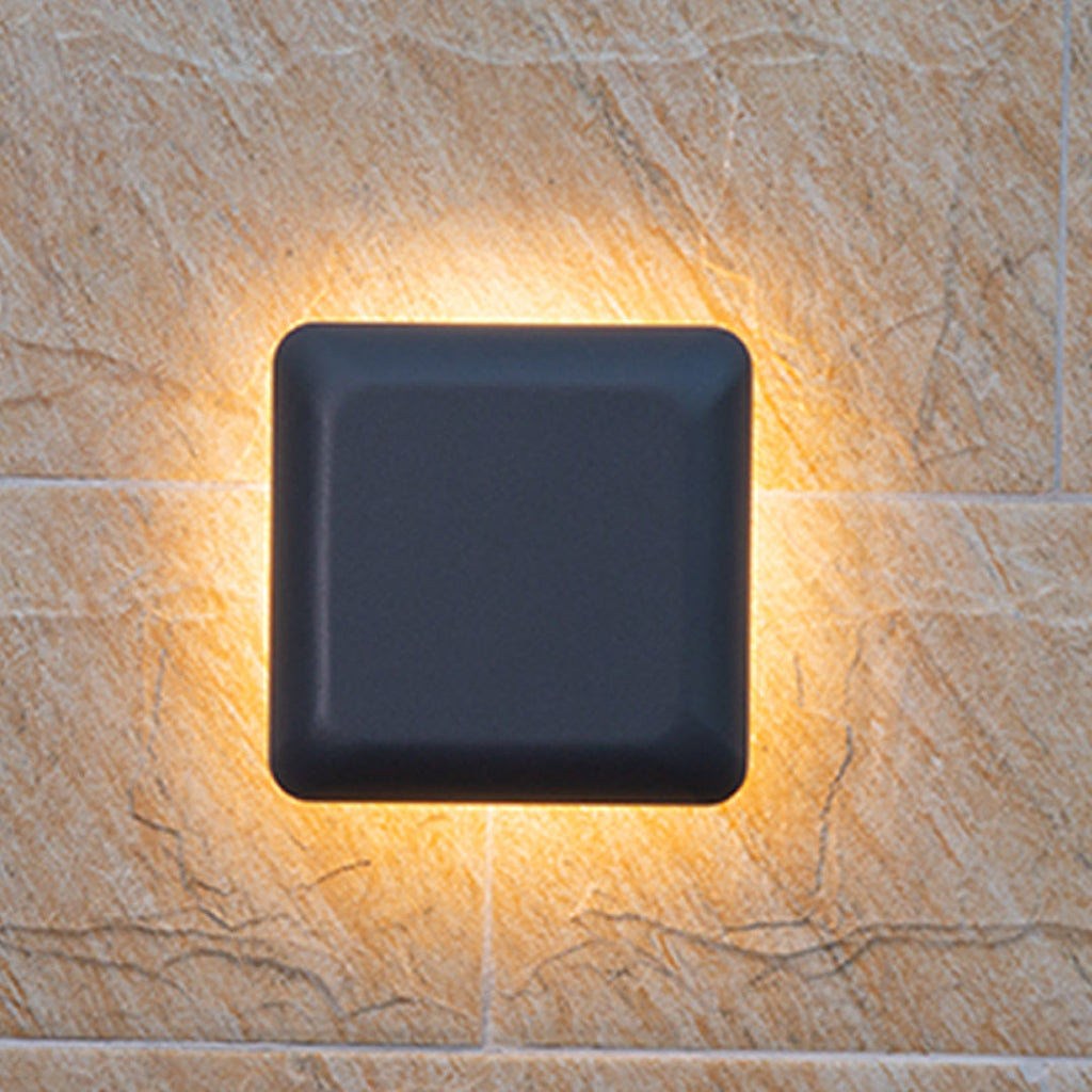 WINTHORPE WEATHERPROOF GEOMETRIC WALL LANTERN