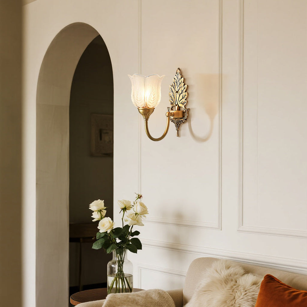WINDSOR BLOOM BRASS BUD WALL SCONCE