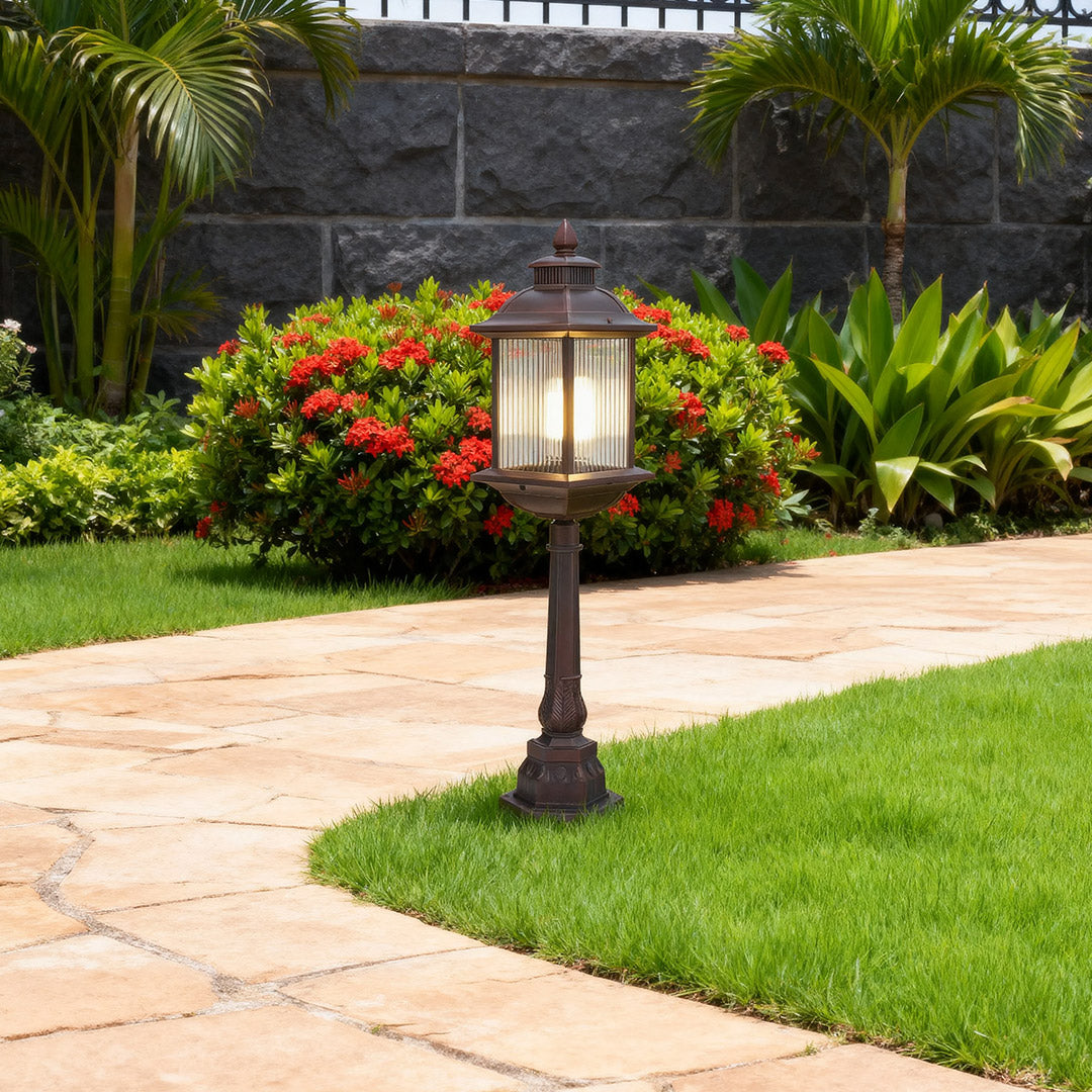 RAVENSCROFT GARDEN BEACON WITH E26 SOCKET