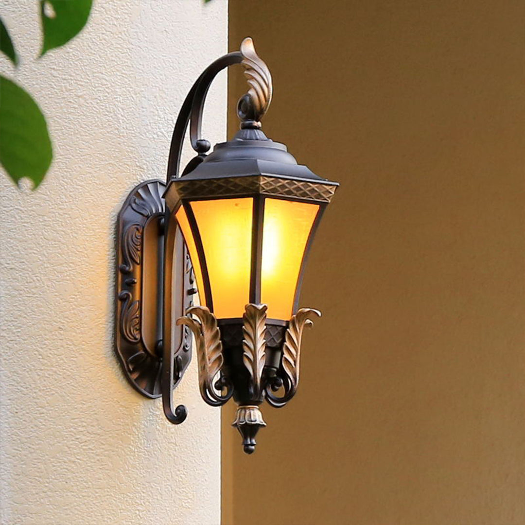 CARLETON COPPER GARDEN WALL LANTERN