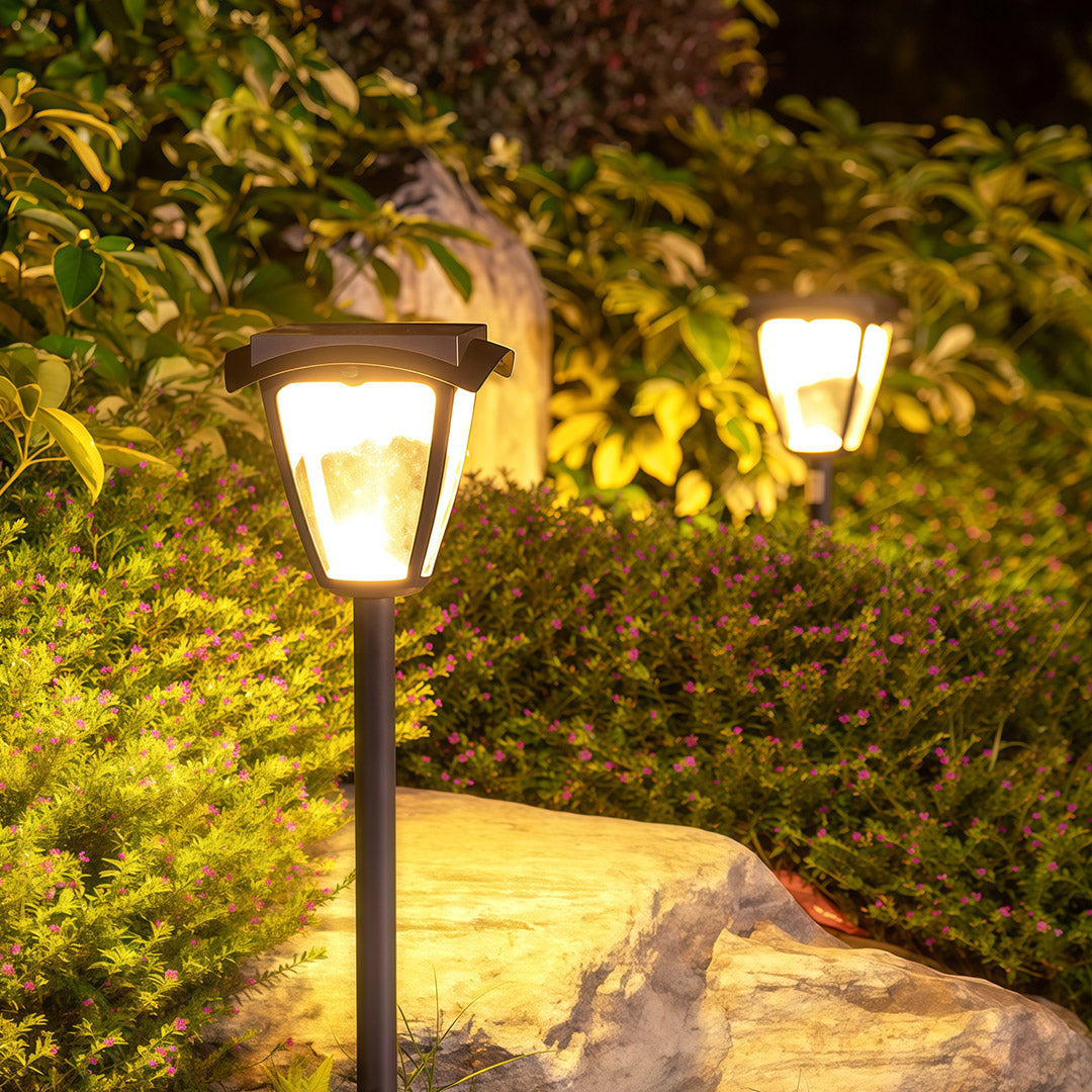 RAVENSCROFT SOLAR GLOW PATHWAY LANTERN
