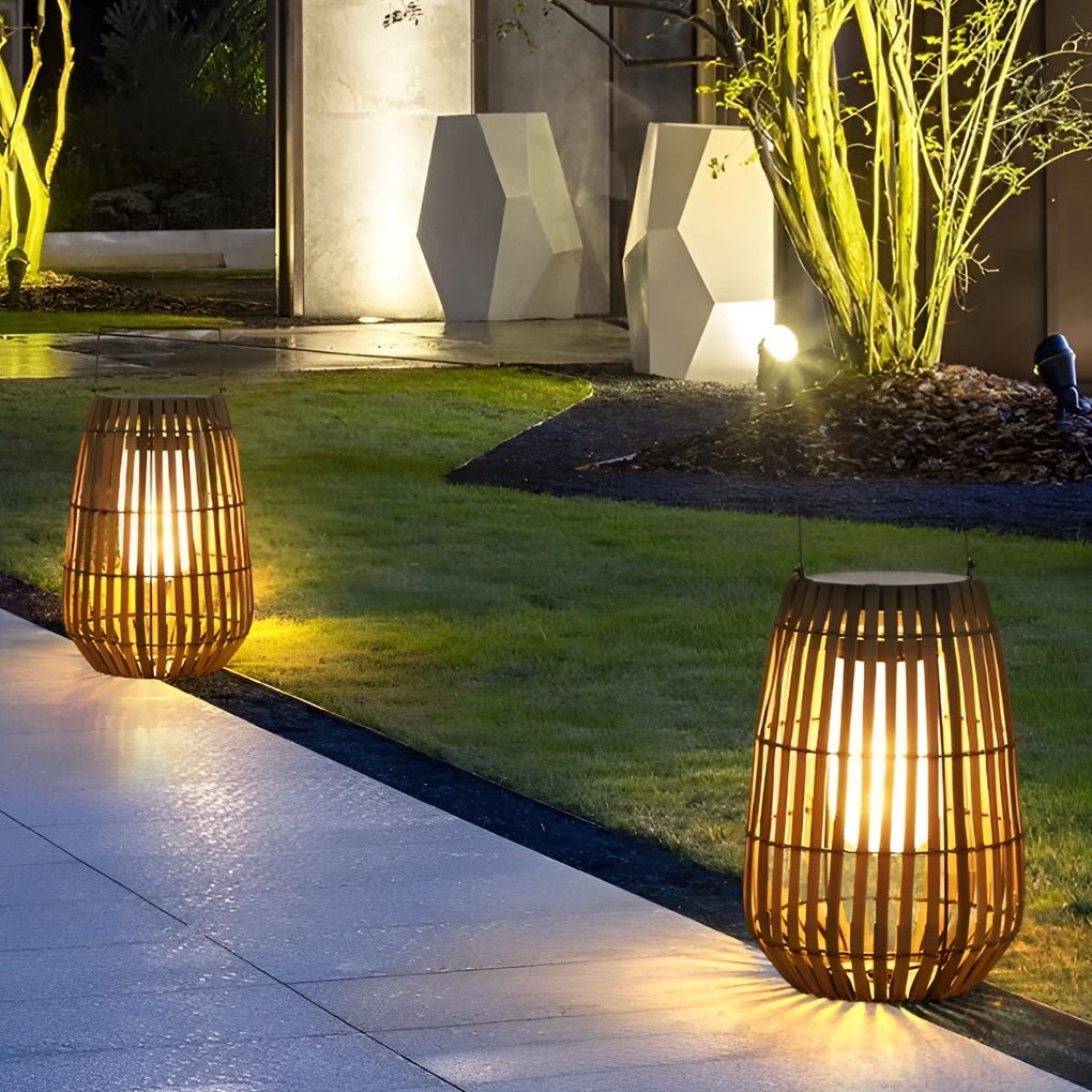 WINDSOR RATTAN SOLAR SUSPENDED LANTERN