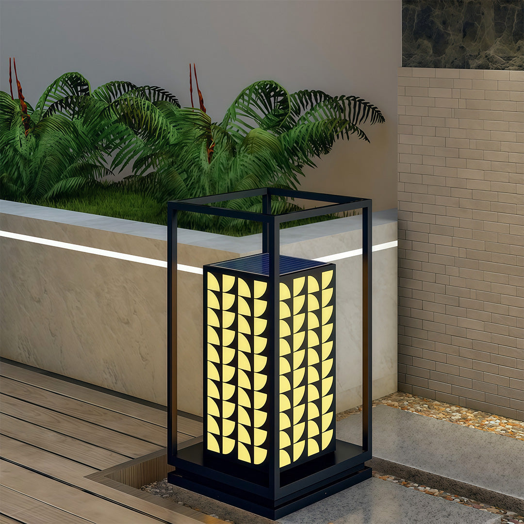 THORNBURY WEATHERPROOF GARDEN ILLUMINATOR