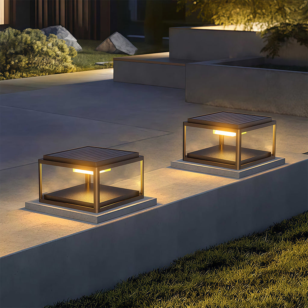 WINDSOR GARDEN BEACON OUTDOOR COLUMN LIGHT