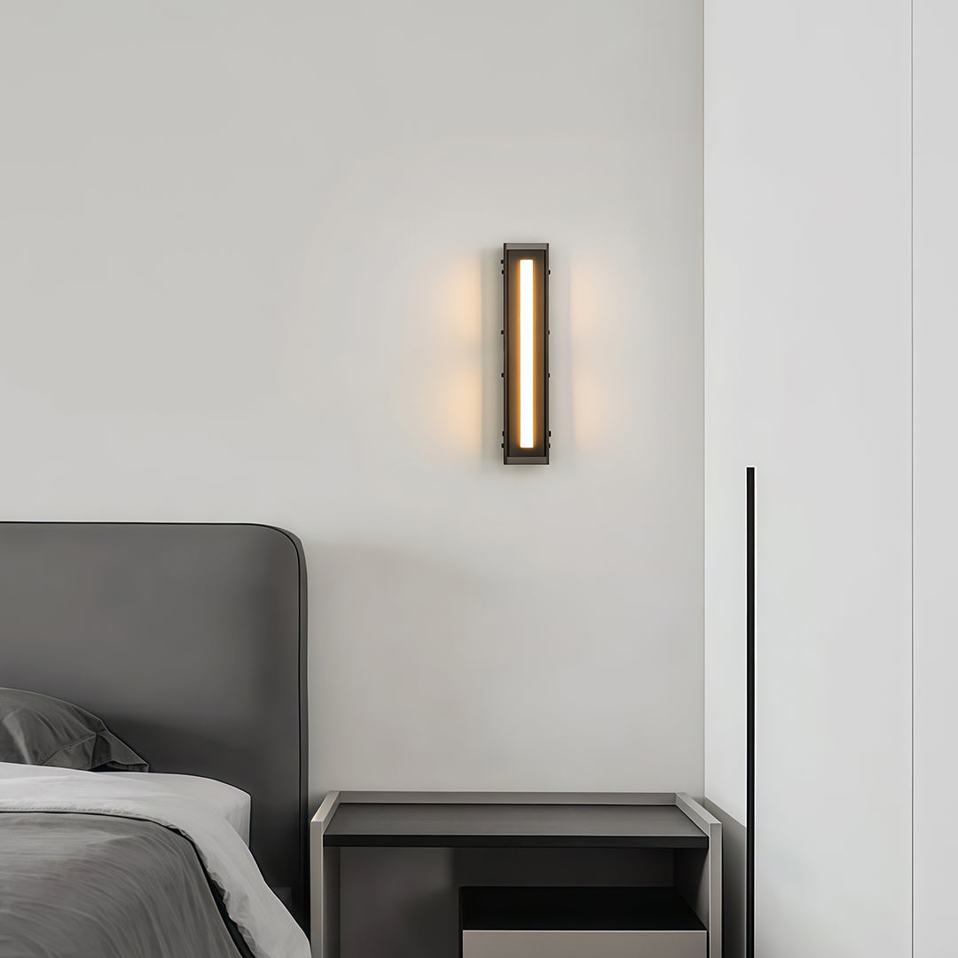 RAVENHALL MODERNIST VERTICAL WALL LAMP