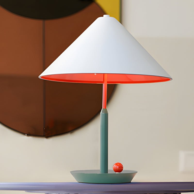 TRINITY VIBRANT TRIANGULAR LAMP