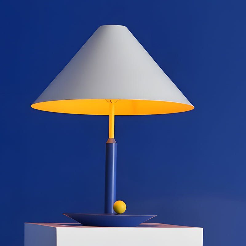 TRINITY VIBRANT TRIANGULAR LAMP