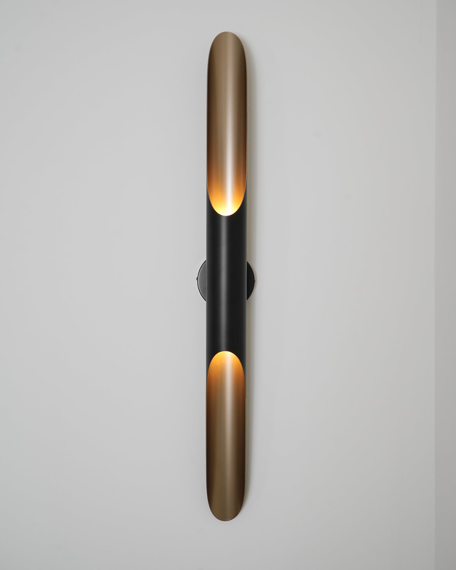 WINTHROP TAPERED GLASS WALL SCONCE