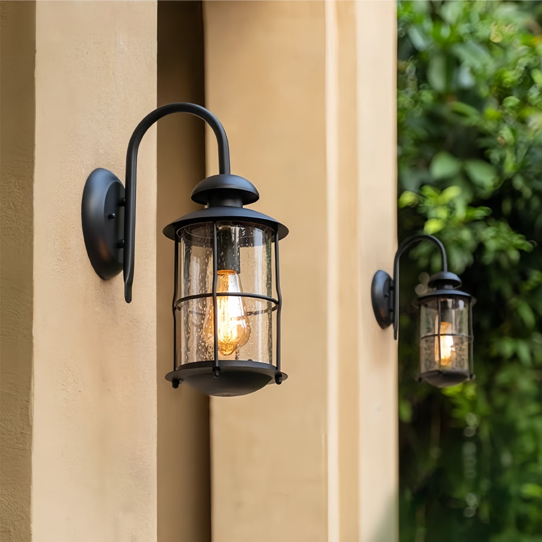 WINDSOR GARDEN WALL LANTERN - European-Style Waterproof Illumination