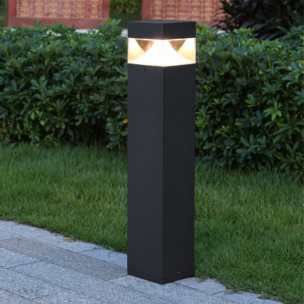 WINDSOR SQUARE 31-INCH GARDEN BOLLARD LANTERN
