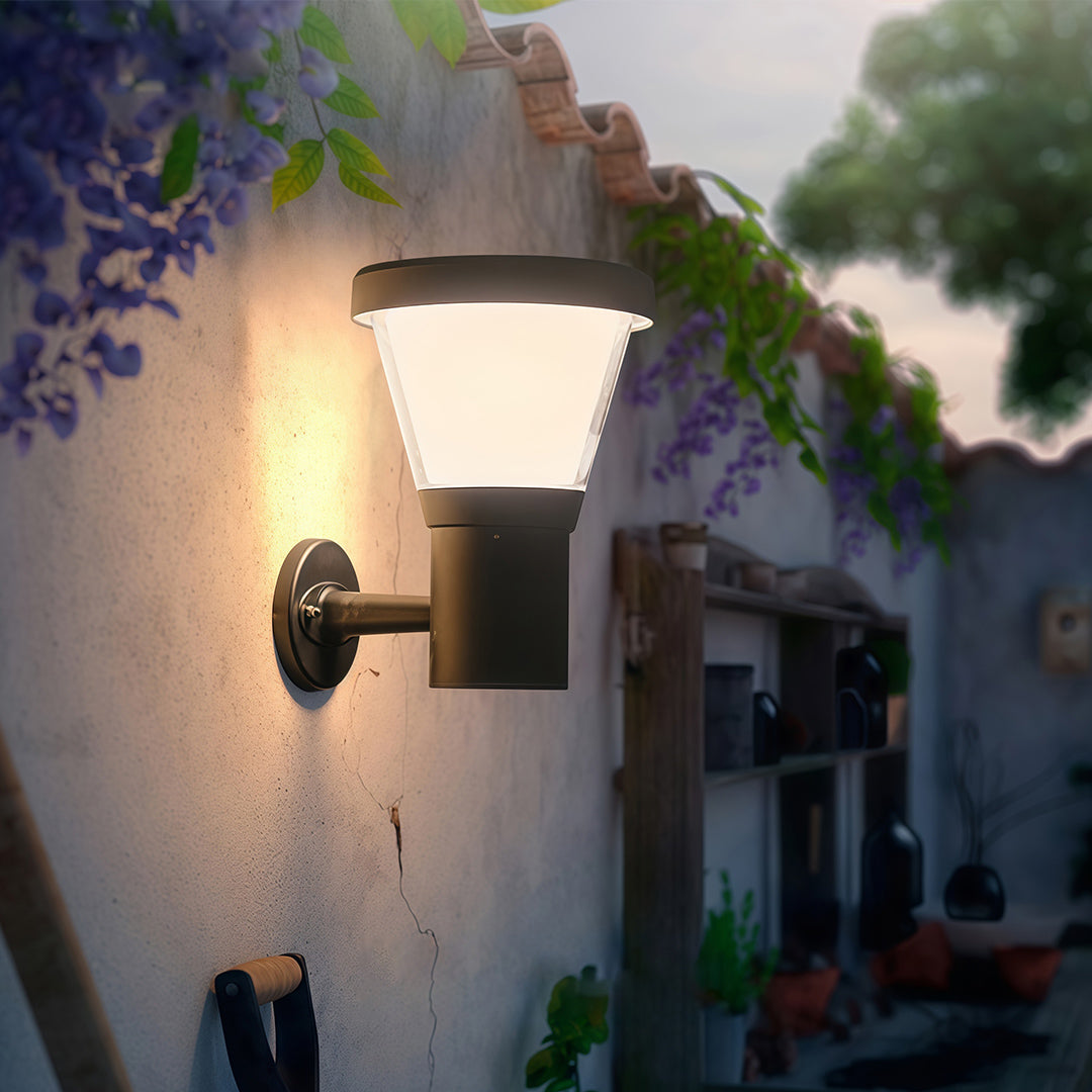 RAVENHURST WEATHERPROOF GARDEN WALL LANTERN