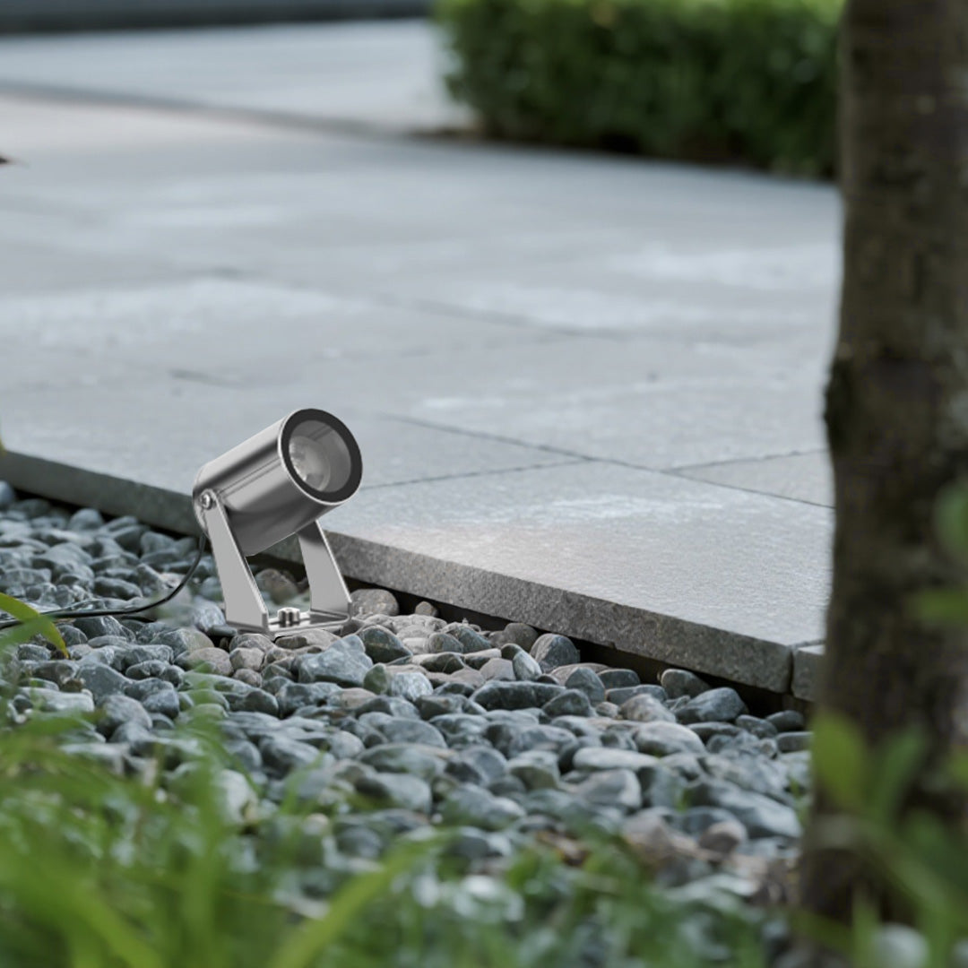 WINDSOR GARDEN BEACON STAKE LIGHT, WEATHERPROOF SPOTLIGHT FOR OUTDOOR LANDSCAPING