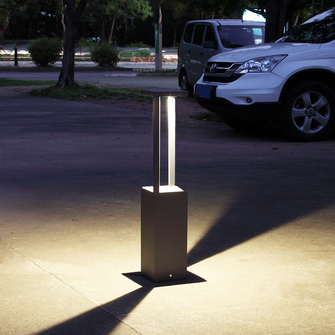 RAVENSHIRE CUTOUT ILLUMINATED GARDEN PILLAR