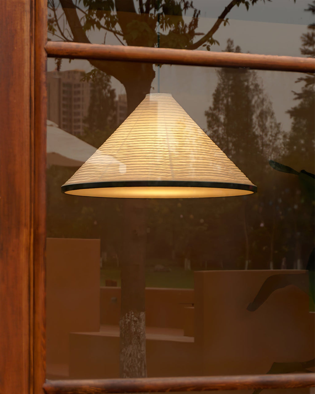RAVENSWOOD PAPER CONE ILLUMINATOR