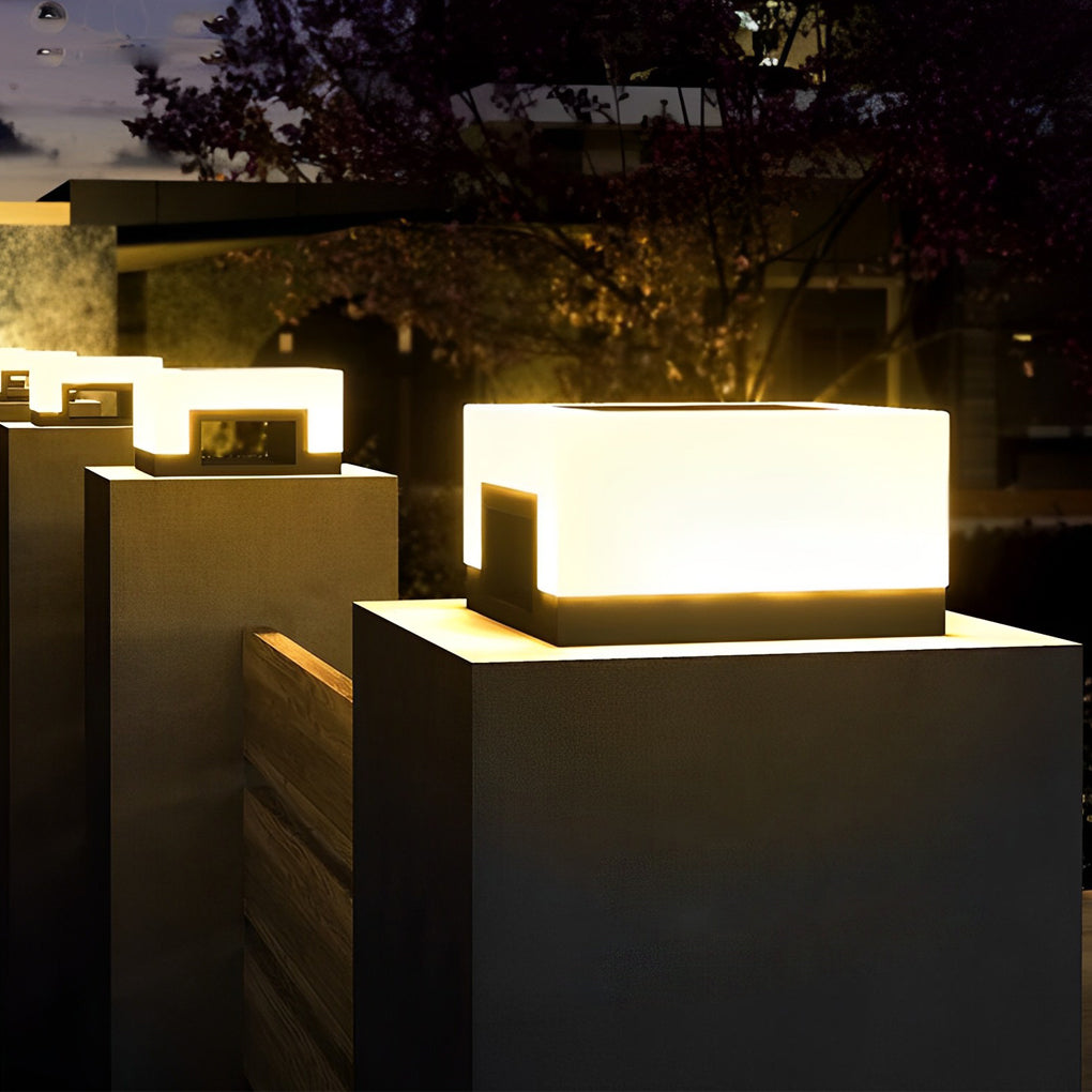 FENWICK SQUARE OUTDOOR LED ILLUMINATOR