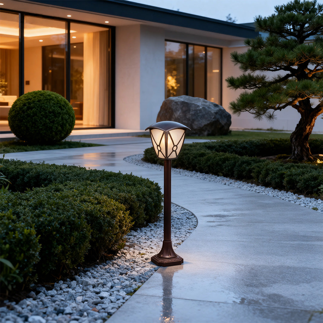 RAVENSCROFT GLOWING FENCE POST LANTERN