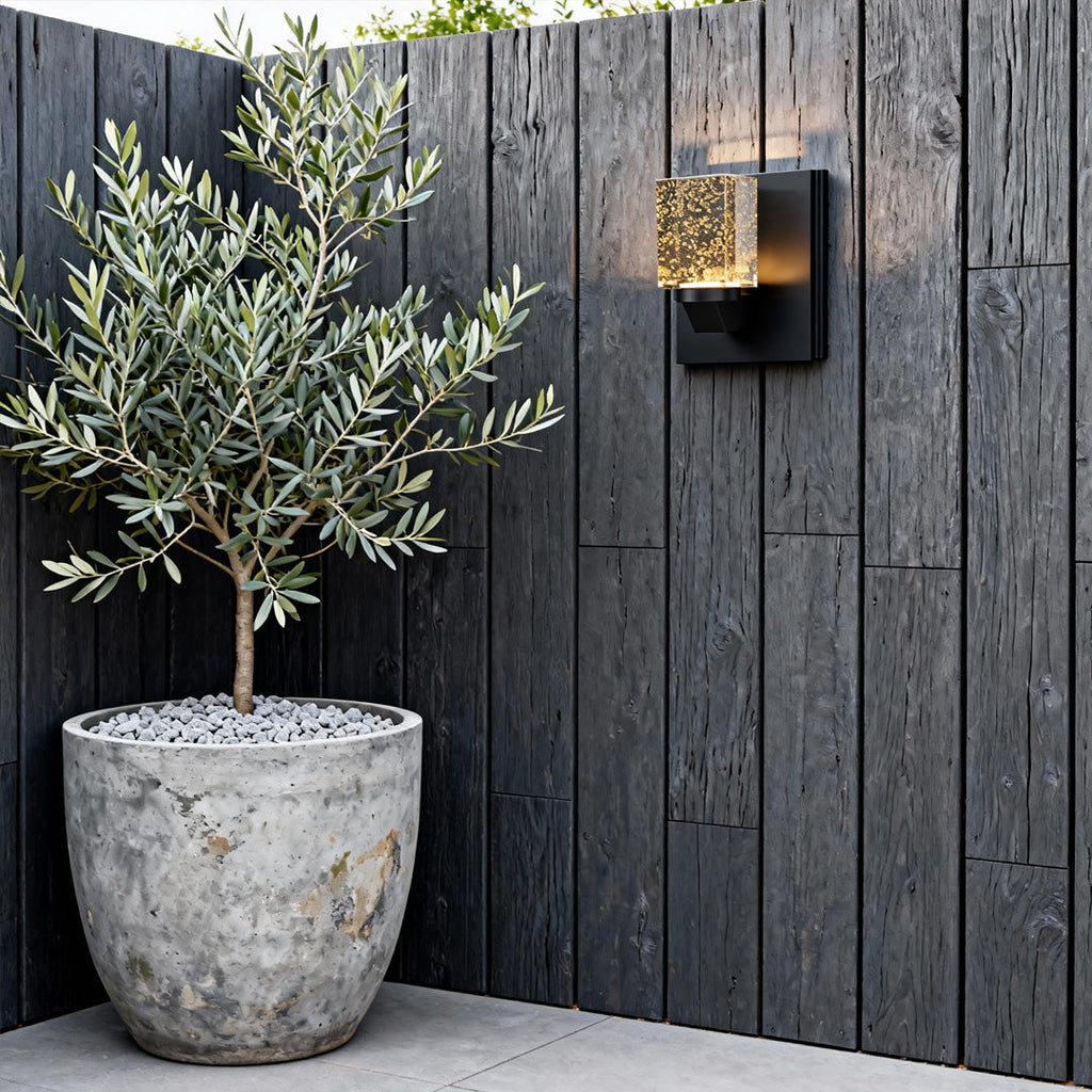 WINDSOR CRYSTAL GARDEN WALL LANTERN