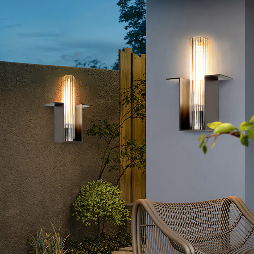 WINDSOR GARDEN SHIELD METAL OUTDOOR LANTERN
