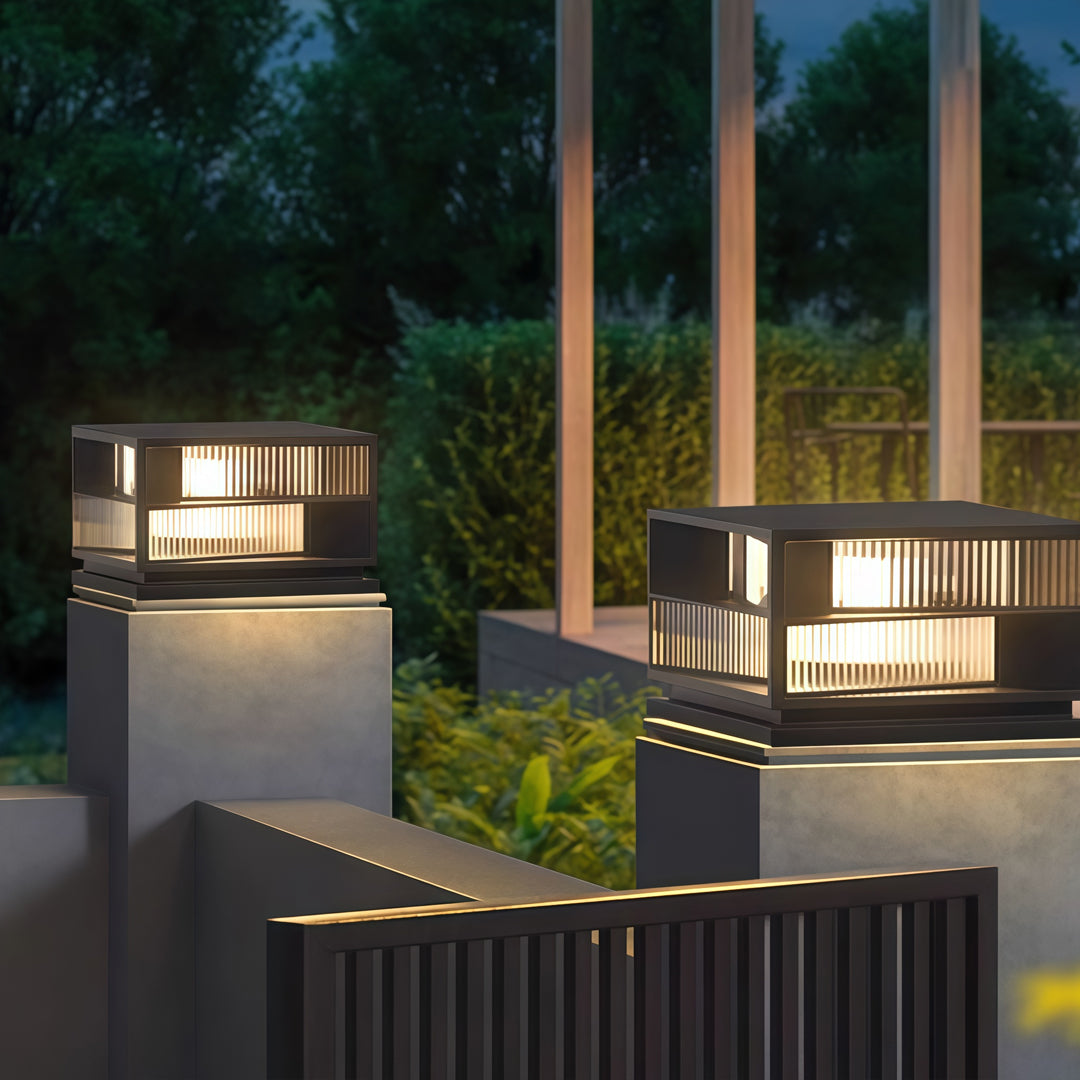 RAVENSDEN WATER-RESISTANT GARDEN COLUMN LIGHT