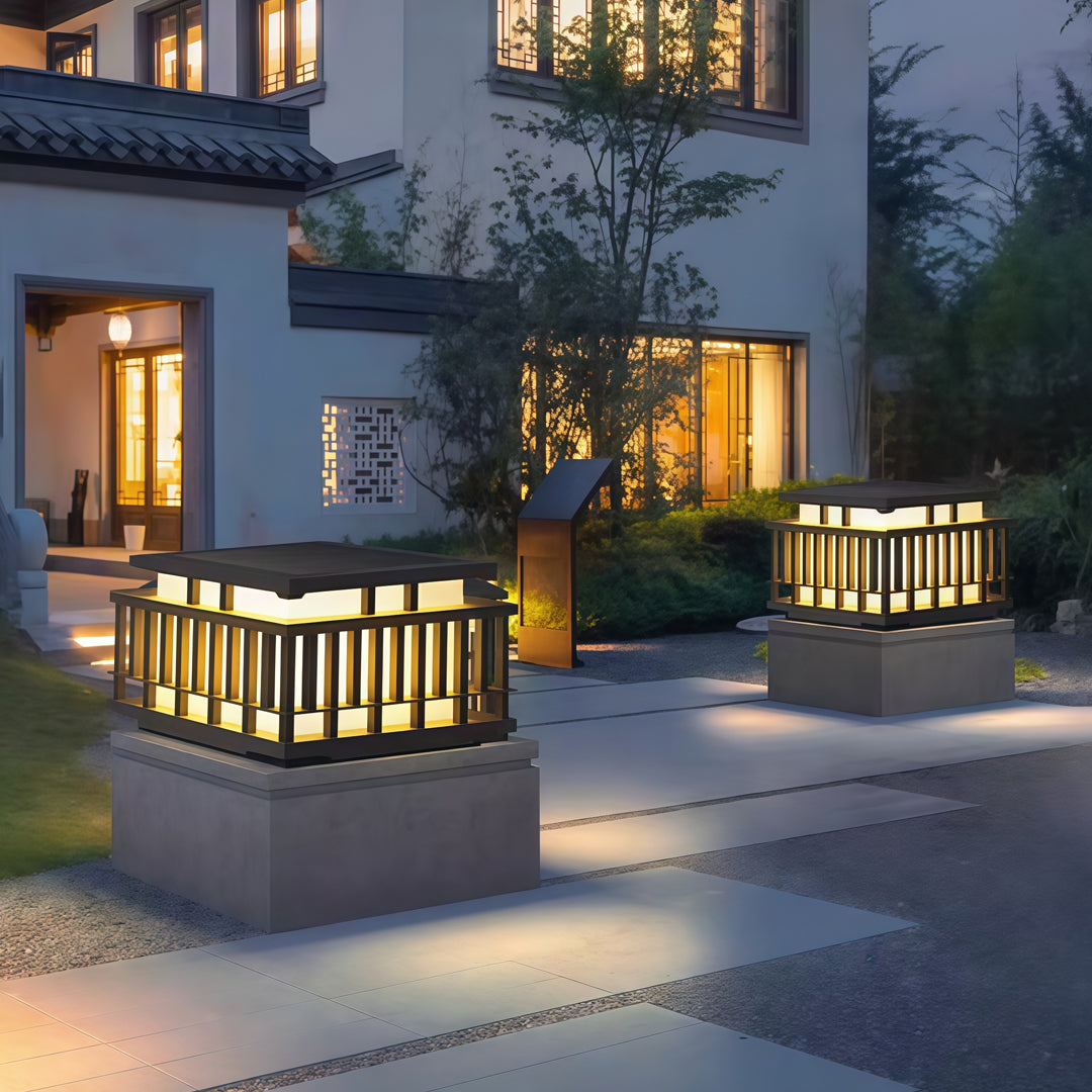 WINTHROP STAINLESS STEEL GARDEN PILLAR LANTERN