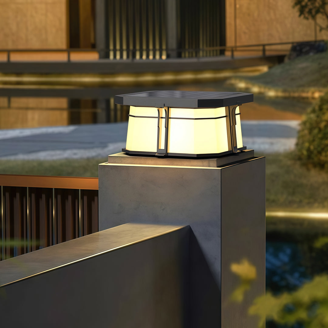WINDSOR BLACK PILLAR TOP OUTDOOR ILLUMINATOR