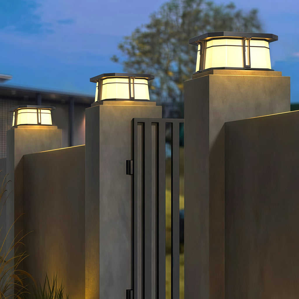 WINDSOR BLACK PILLAR TOP OUTDOOR ILLUMINATOR