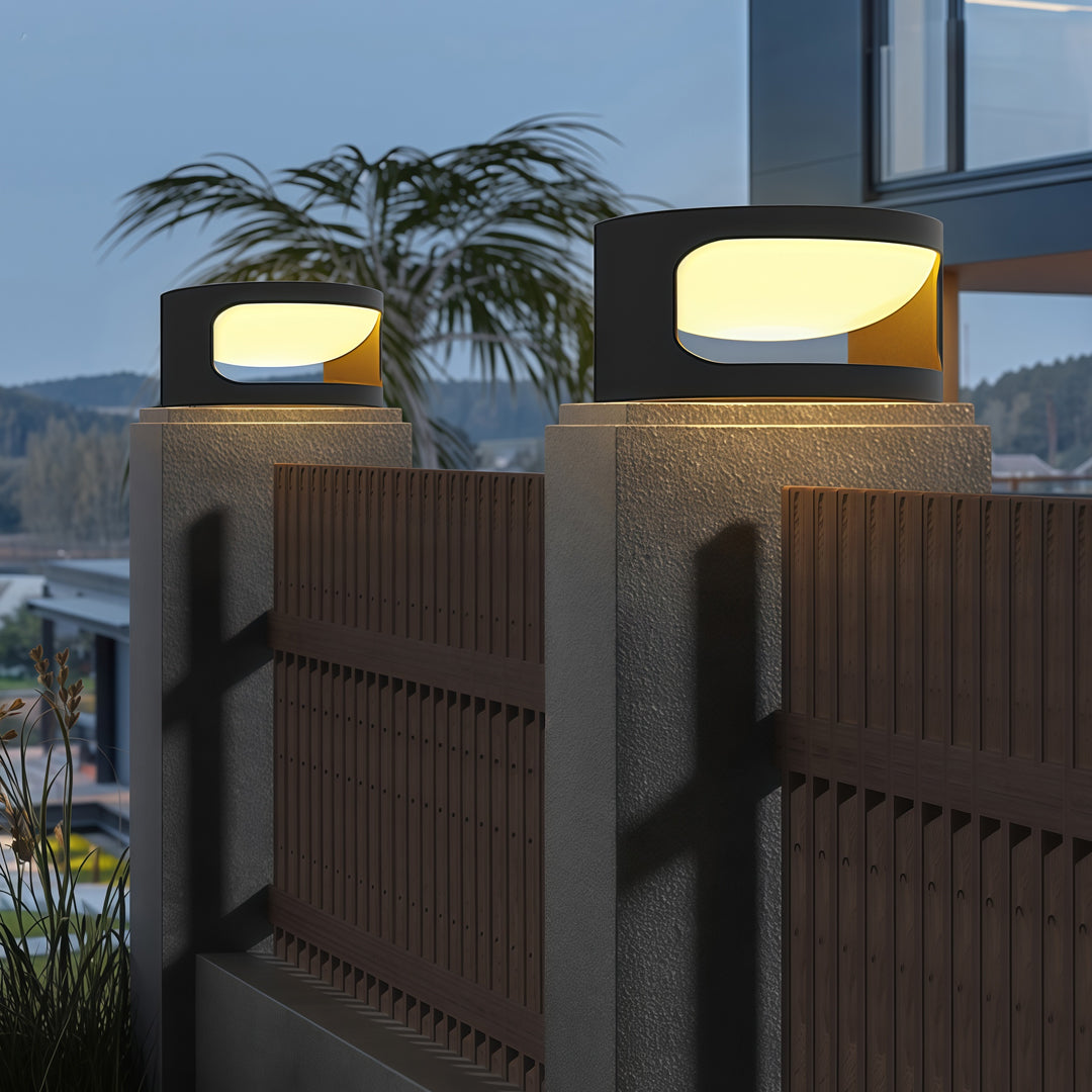 WINDSOR GARDEN PILLAR GLOW LIGHT - Round Waterproof Courtyard Illumination