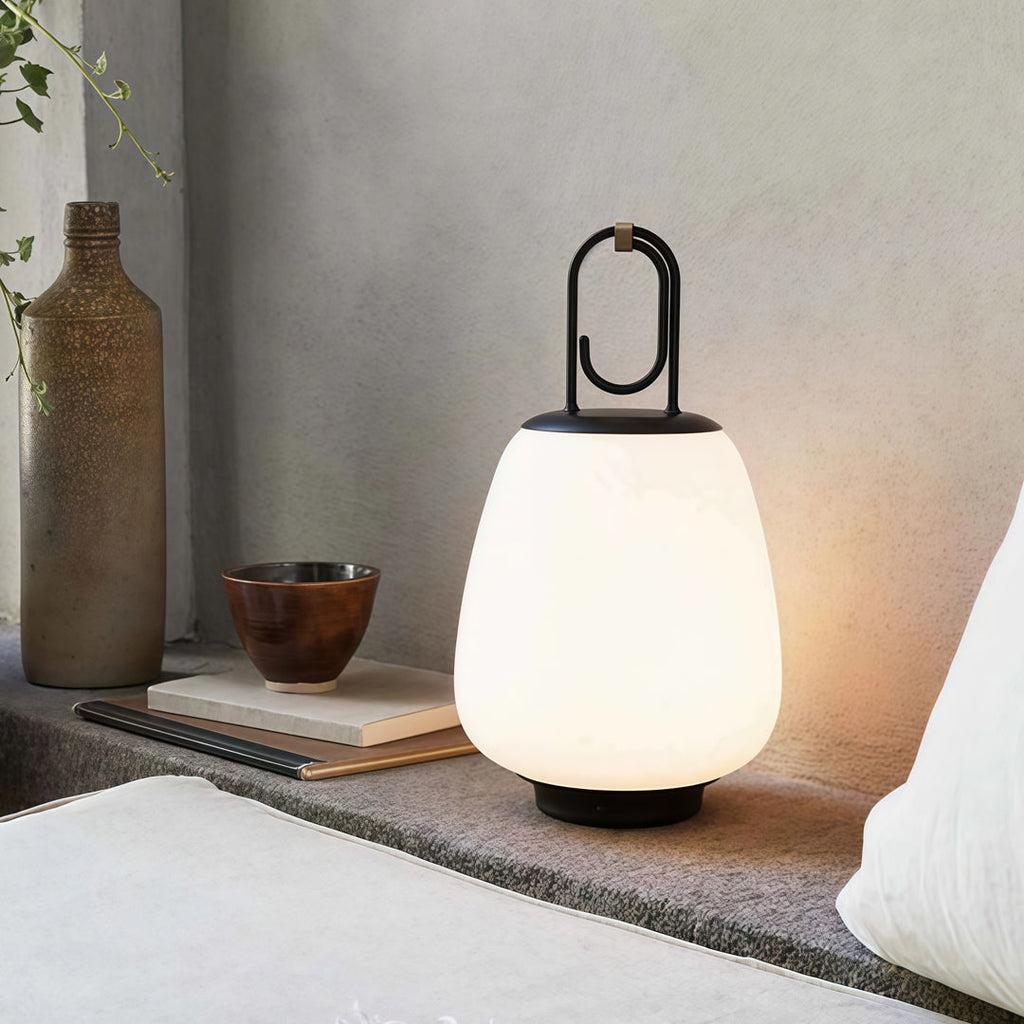 WINTHROP USB-ENABLED MID-CENTURY TABLE LAMP