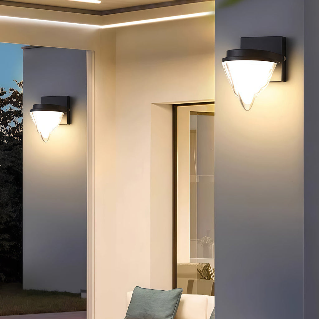 WINDSOR HILL MODERN OUTDOOR WALL LANTERN