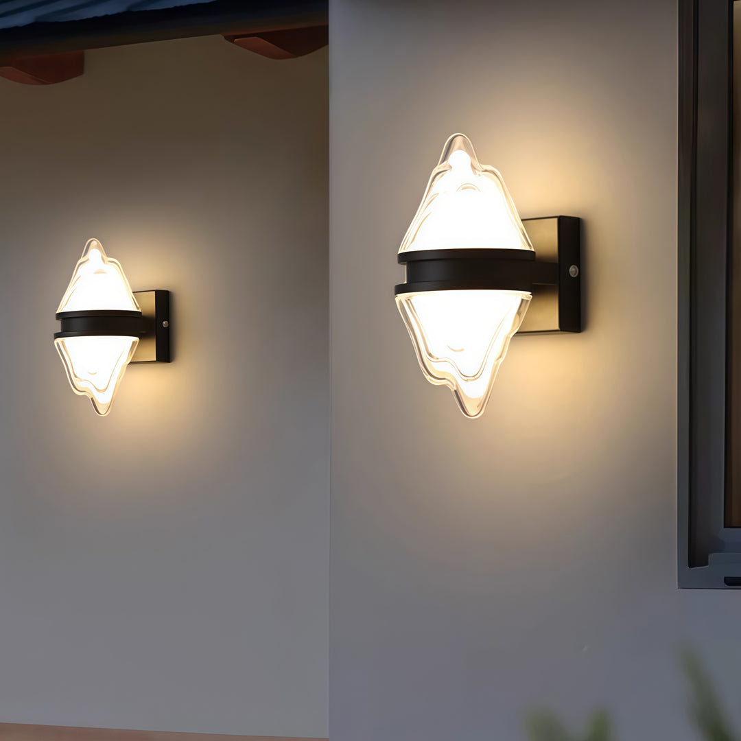 WINDSOR HILL MODERN OUTDOOR WALL LANTERN