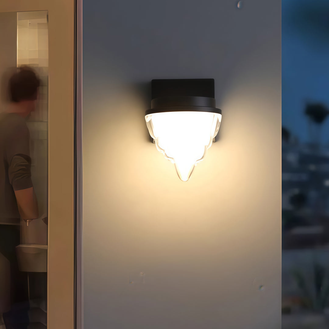WINDSOR HILL MODERN OUTDOOR WALL LANTERN