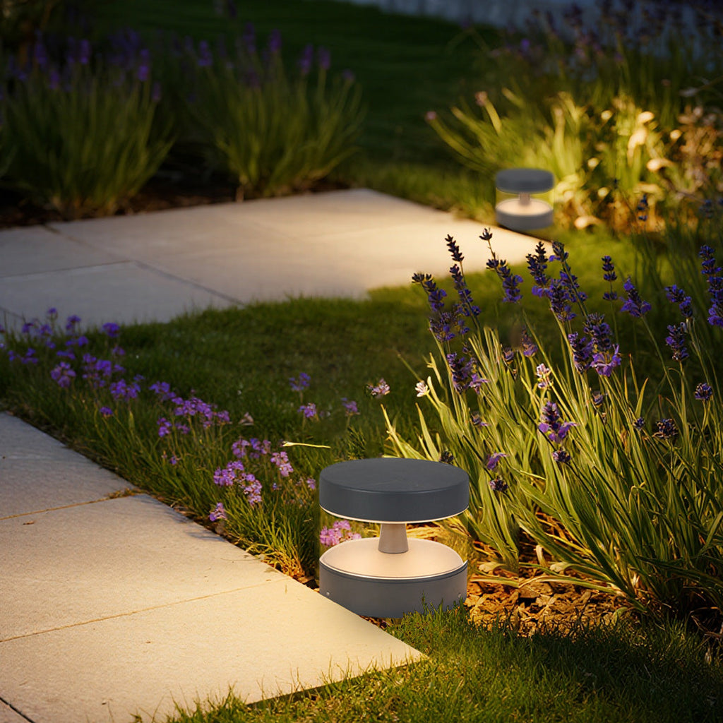 WINDSOR RIVERSTONE OUTDOOR PATHWAY LANTERN