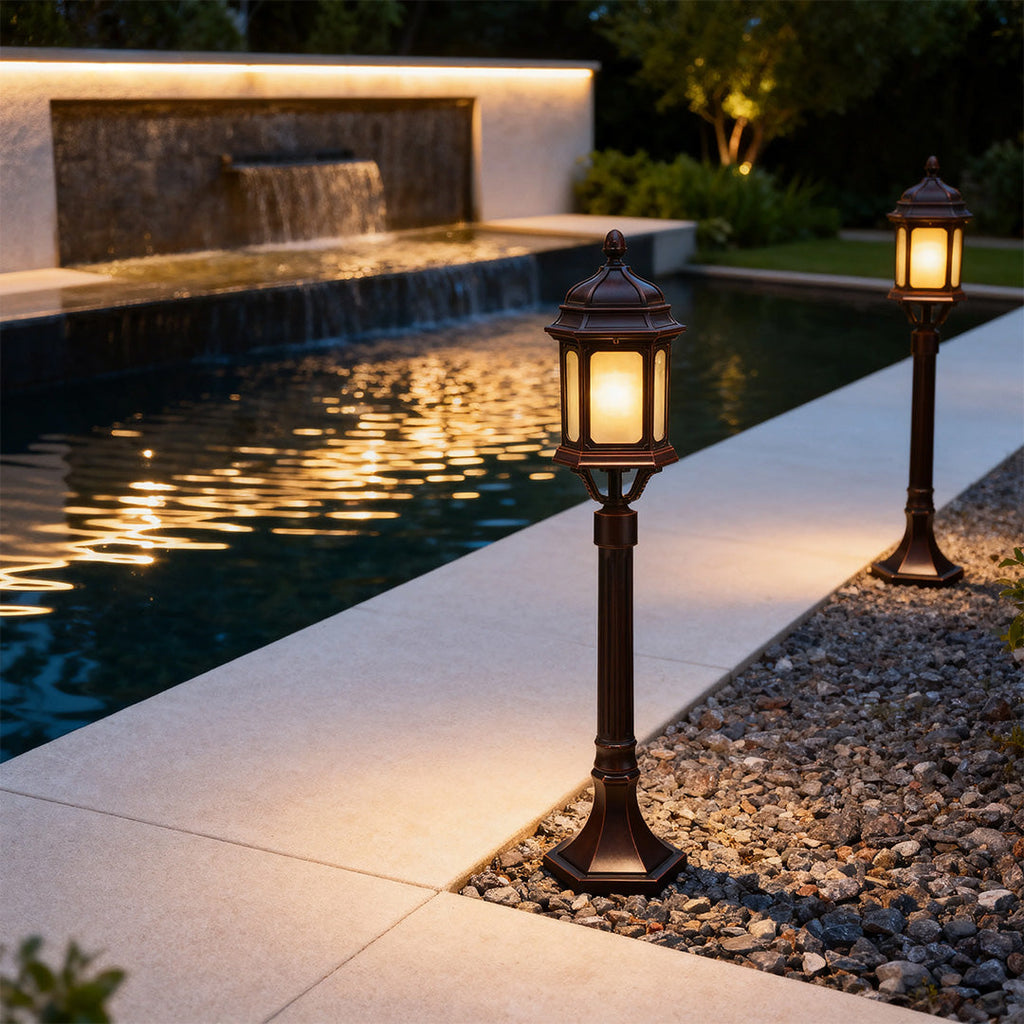 RAVENHURST ALUMINUM GARDEN PATH LIGHTS FOR PEDESTRIAN WALKWAYS