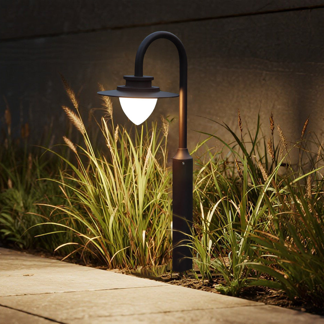 FENWICK GOOSENECK GARDEN POST LIGHTING FOR PATHWAYS