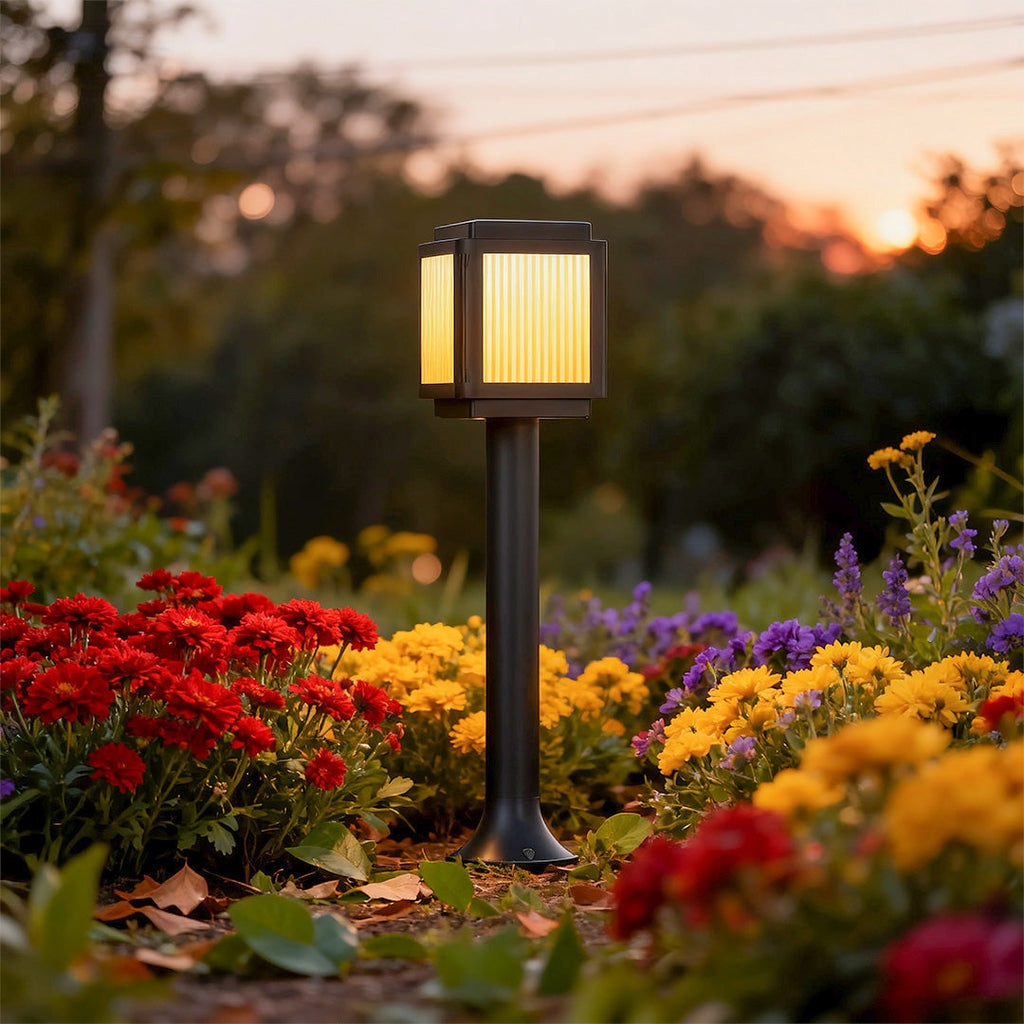 WINDSOR RAY SOLAR GARDEN LANTERN POST