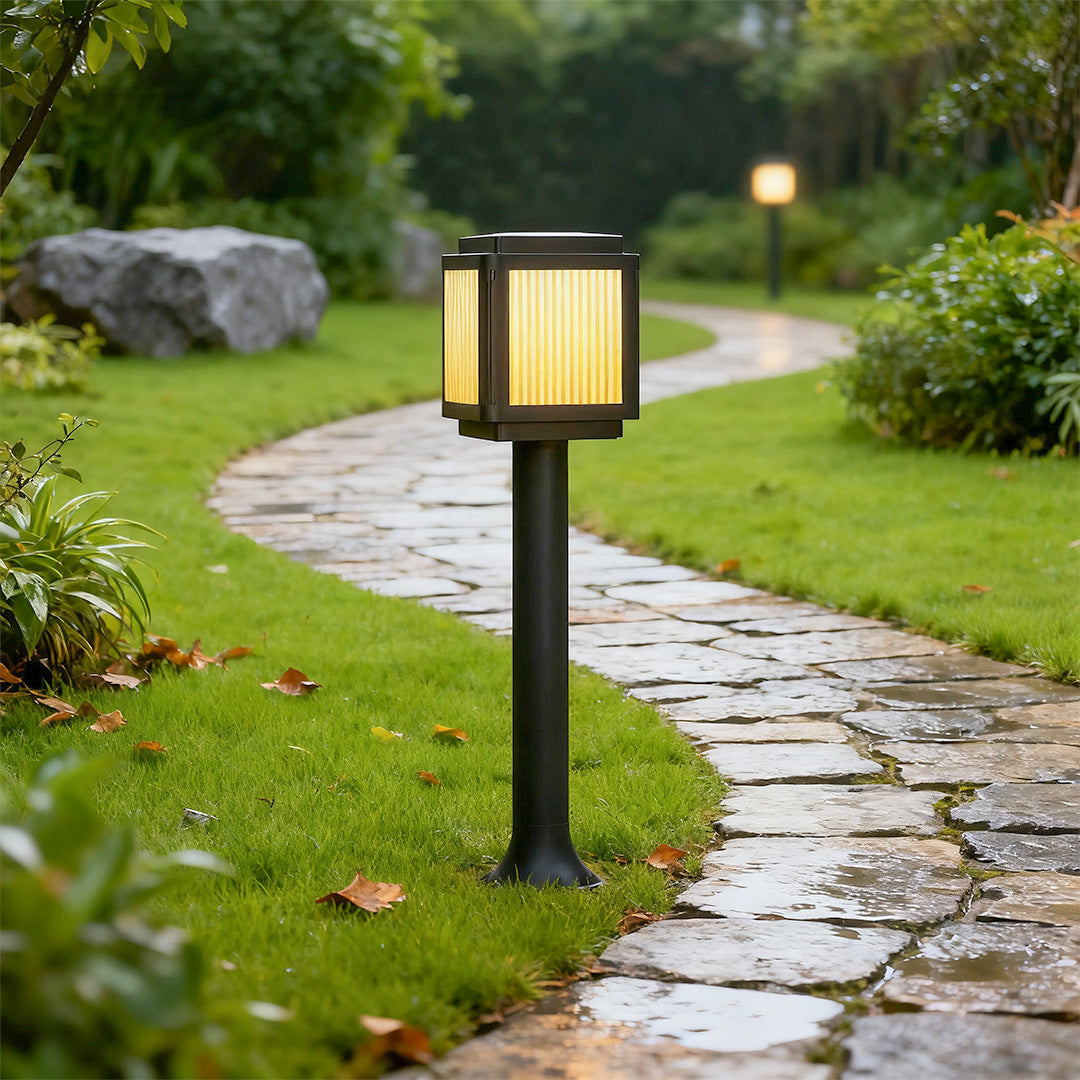 WINDSOR RAY SOLAR GARDEN LANTERN POST