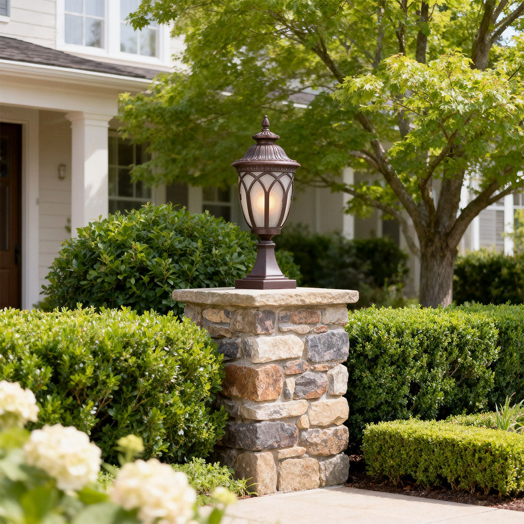 WINDSOR GARDEN COLUMNS WEATHERPROOF LIGHTING SCULPTURE