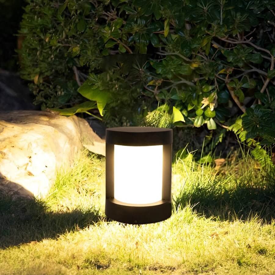 WINTHROP TAPERED BLACK OUTDOOR LED PATHLIGHTS, 15W WATER-RESISTANT DESIGN