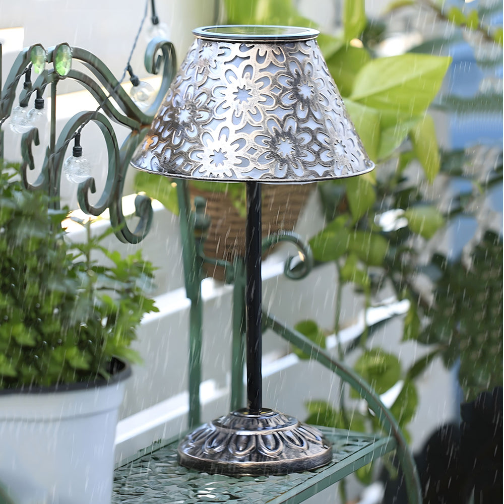 WINDSOR SILVER METAL OUTDOOR SOLAR LANTERN WITH LED ILLUMINATION