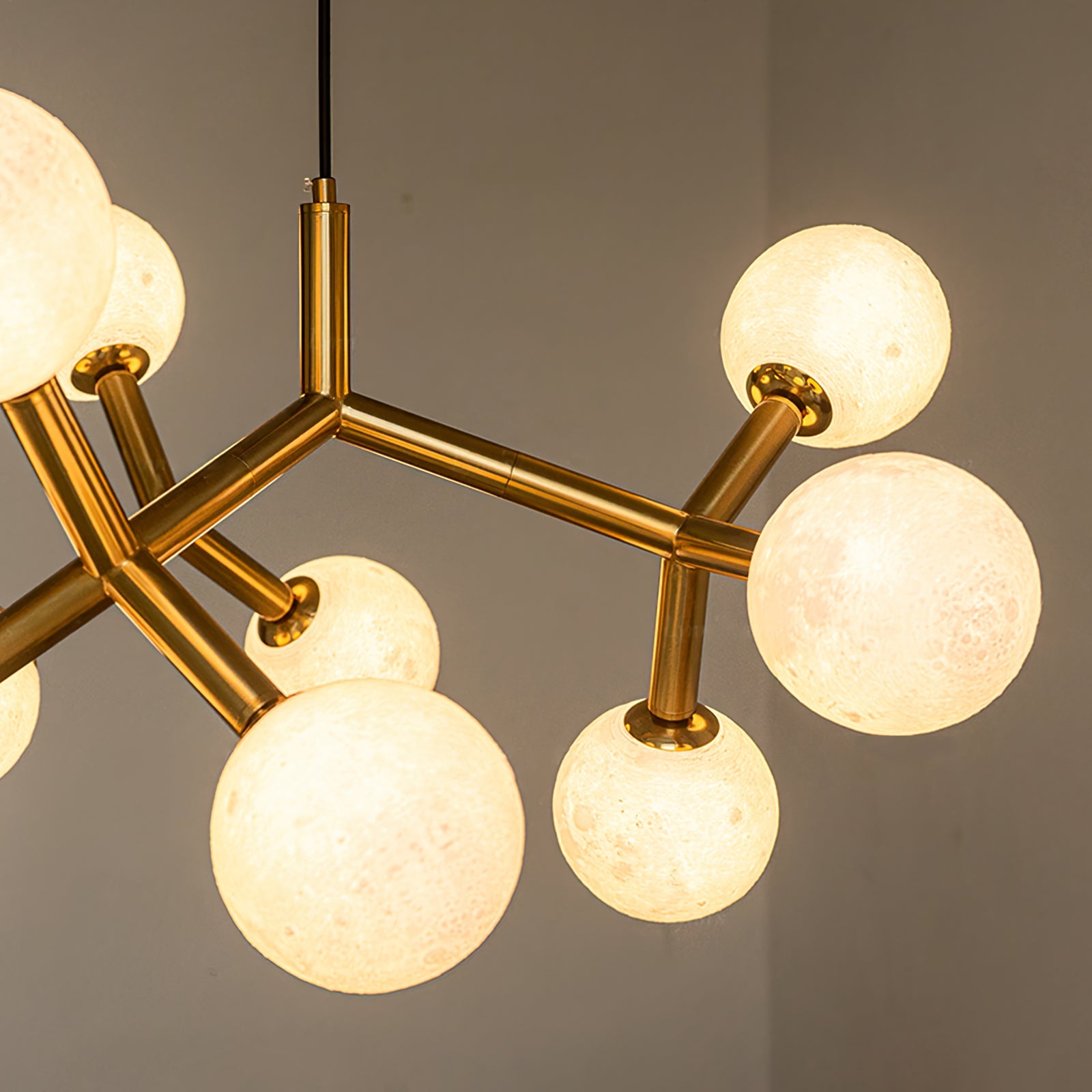 WINDSOR ORB HANGING ILLUMINATOR