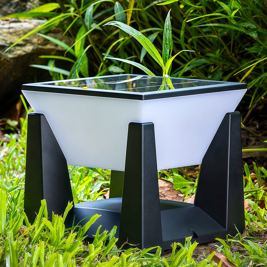 RAVENSCROFT SOLAR GARDEN PILLAR LIGHT WITH WEATHER-RESISTANT DESIGN