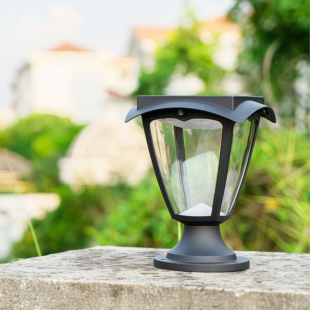 WINTERBORNE SOLAR PILLAR LANTERN IN WEATHER-RESISTANT ALUMINUM
