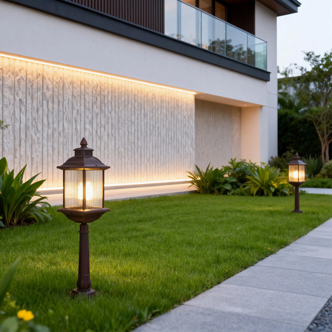 RAVENSCROFT GARDEN BEACON WITH E26 SOCKET