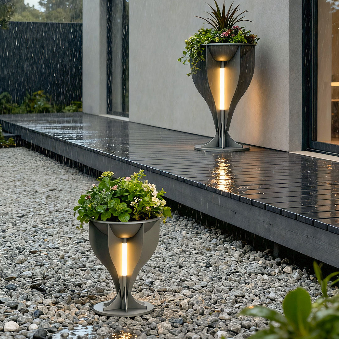 CHISWICK ILLUMINATED GARDEN URN WITH WATERPROOF OPENWORK DESIGN
