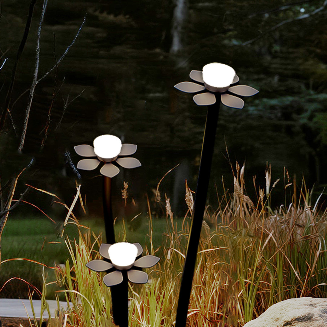 WINDSOR GARDEN PATH ILLUMINATORS - WEATHER-RESISTANT LED LIGHTING
