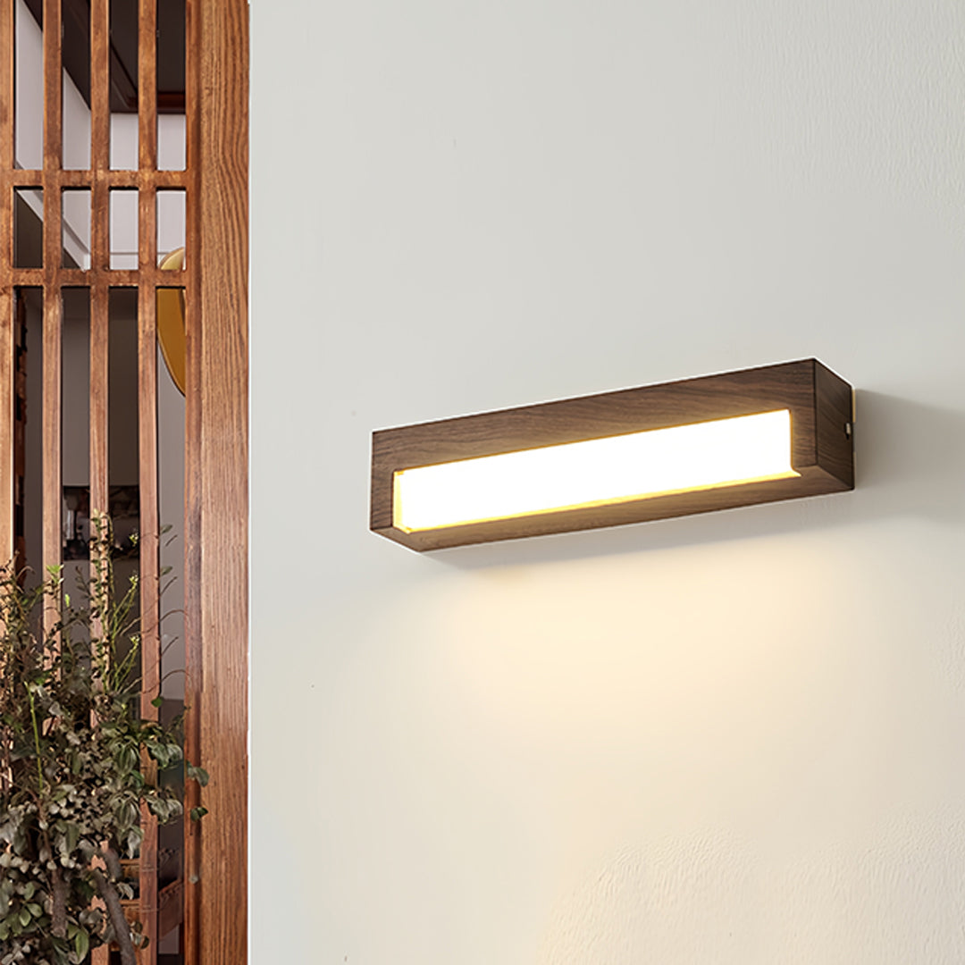 WINTHROP RUSTIC WOODEN WALL SCONCE