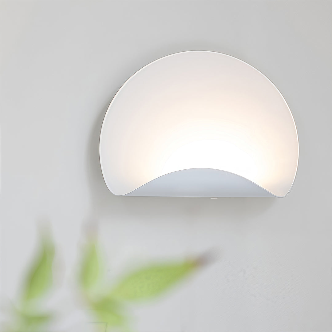 WINCHESTER WHITE IRON WALL SCONCE, MINIMALIST LED DESIGN
