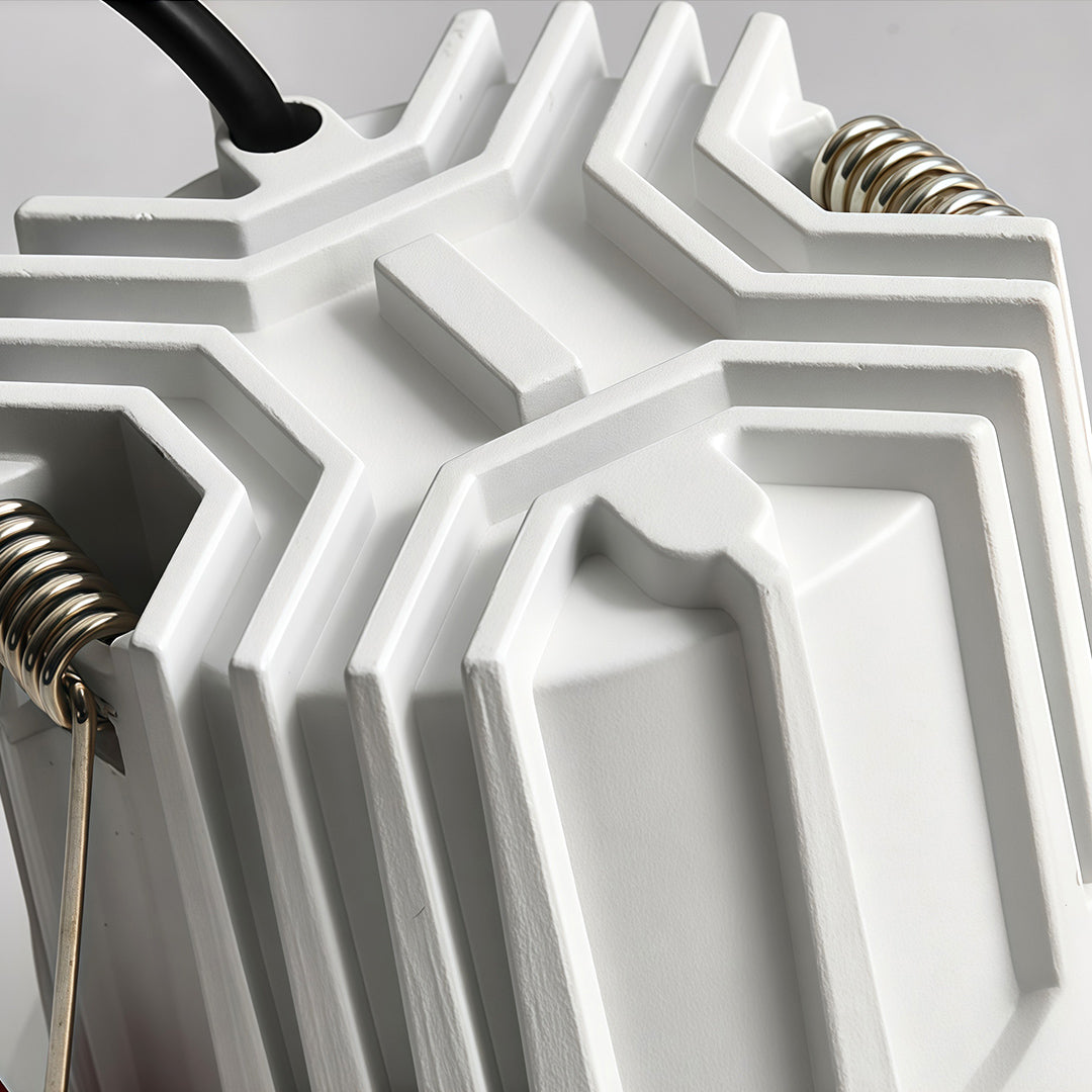 THORNBURY ALUMINUM RECESSED LED DOWNLIGHT WITH ANTI-GLARE TECHNOLOGY