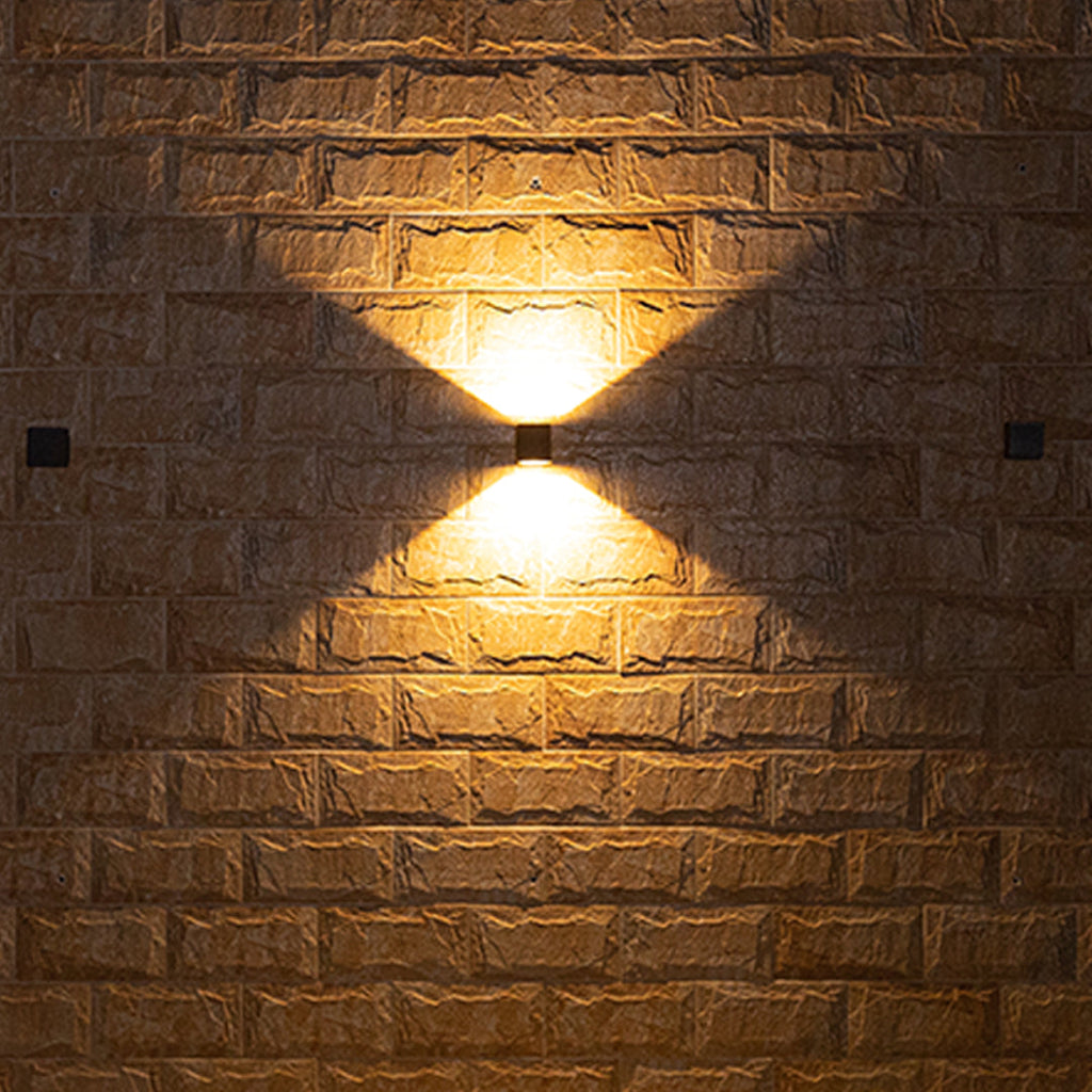 WINTERBOURNE CAST ALUMINUM OUTDOOR SCONCE WITH WATER-RESISTANT FINISH