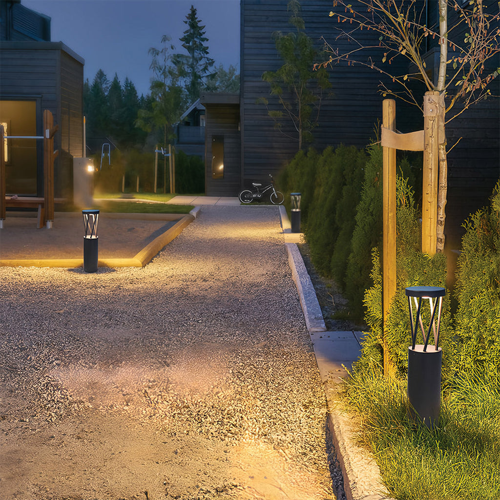 THORNBURY RAINSHIELD GARDEN LANTERNS